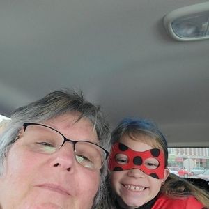 Meet your Posher, Linda